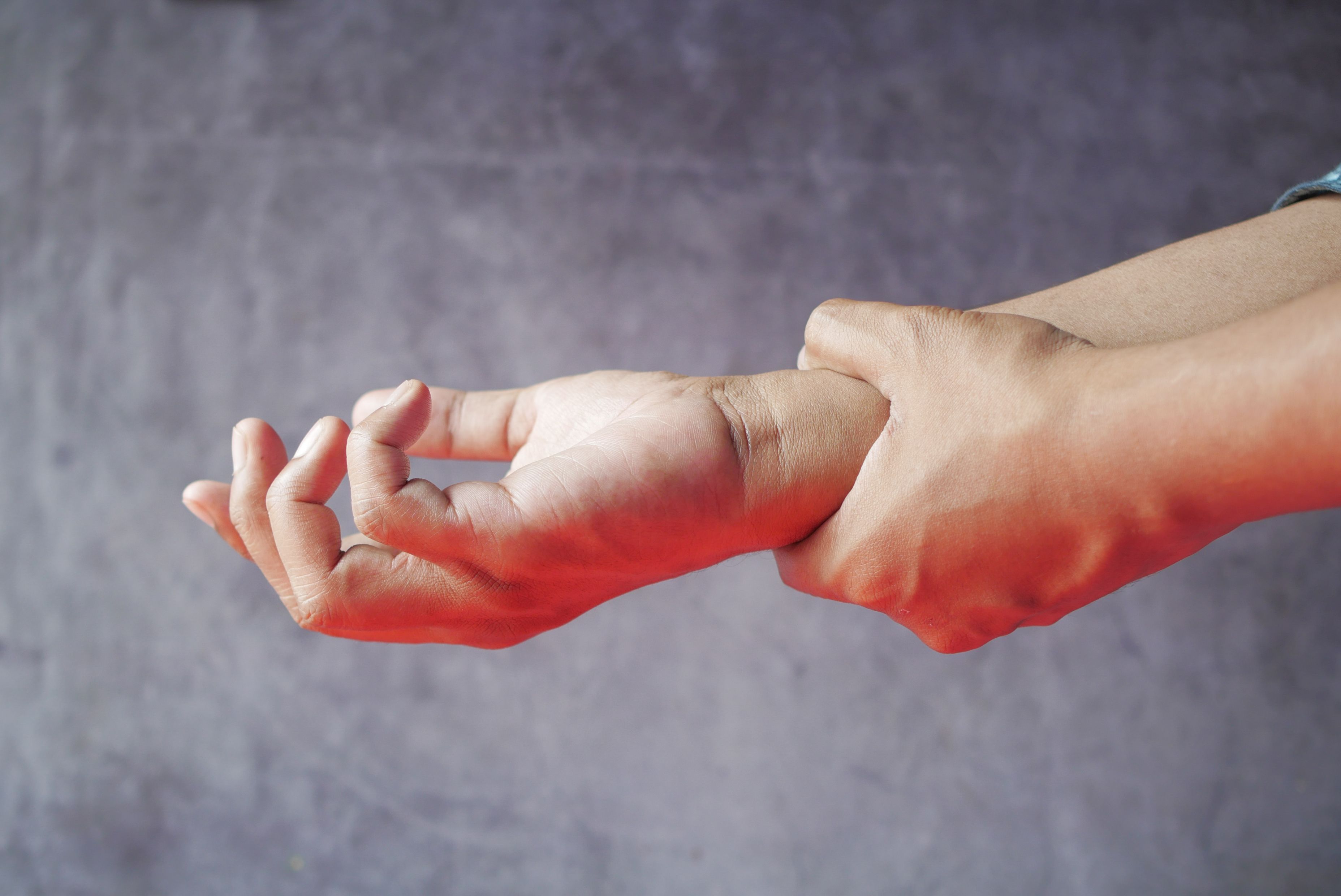 Carpal Tunnel Syndrome: Causes, Symptoms, Treatment & Prevention